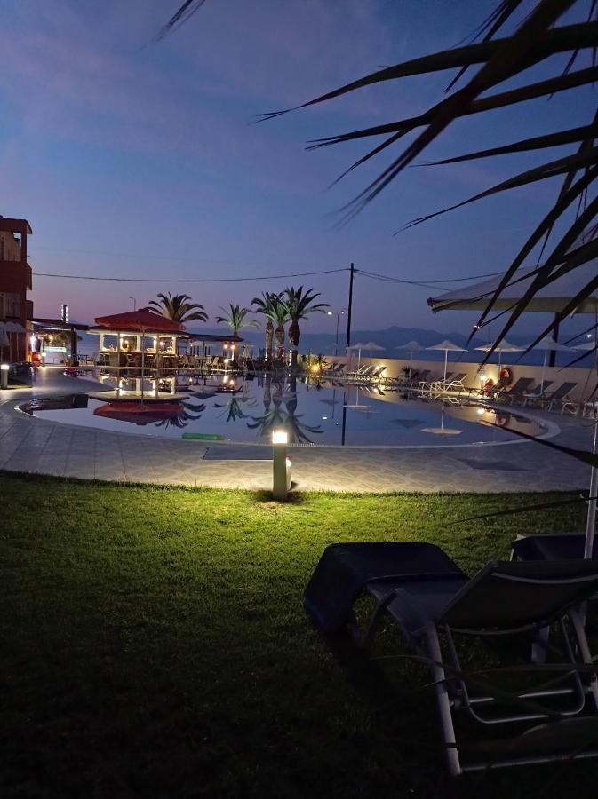 Ninos On The Beach Hotel 로다 외부 사진